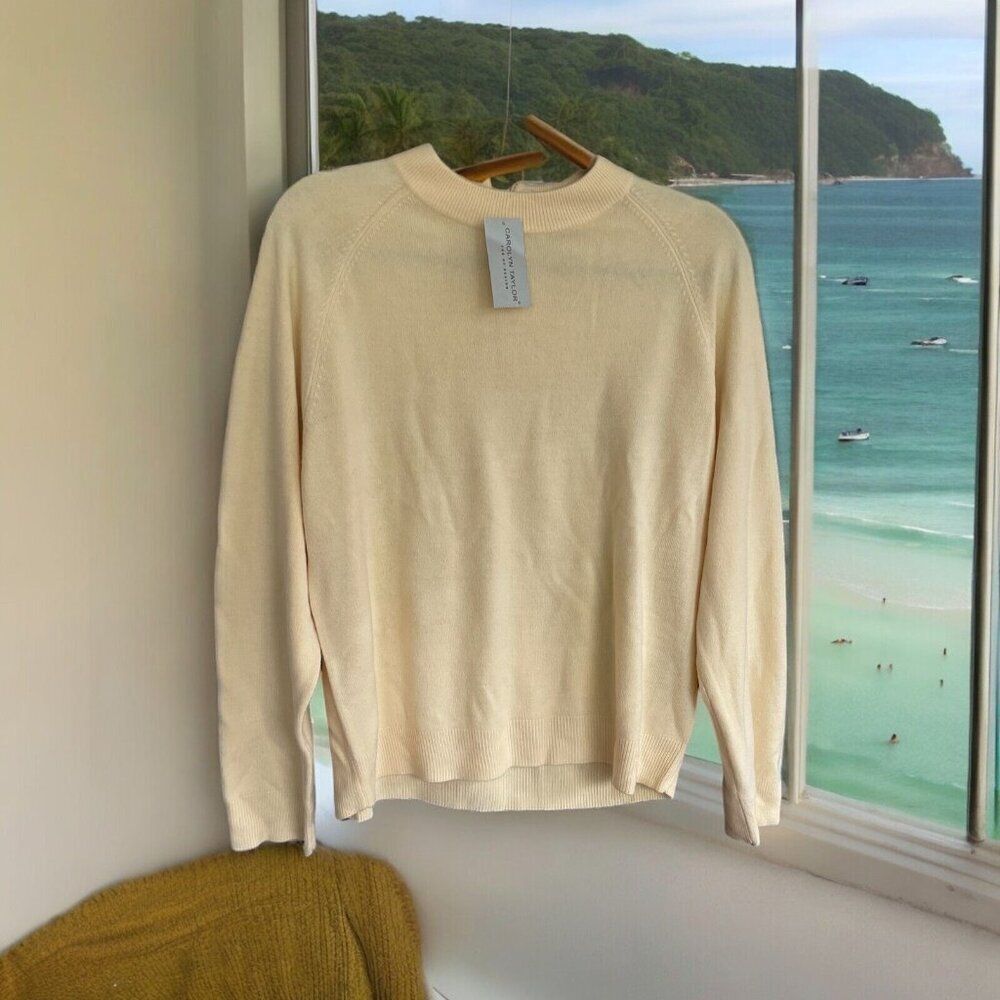 New Carolyn Taylor Sweater Top Women's Size L Yellow Long Sleeve Back Neck Zip